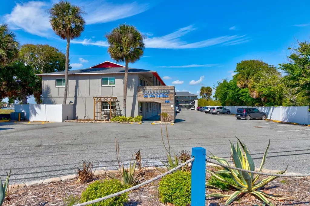 900 S Peninsula Dr #108