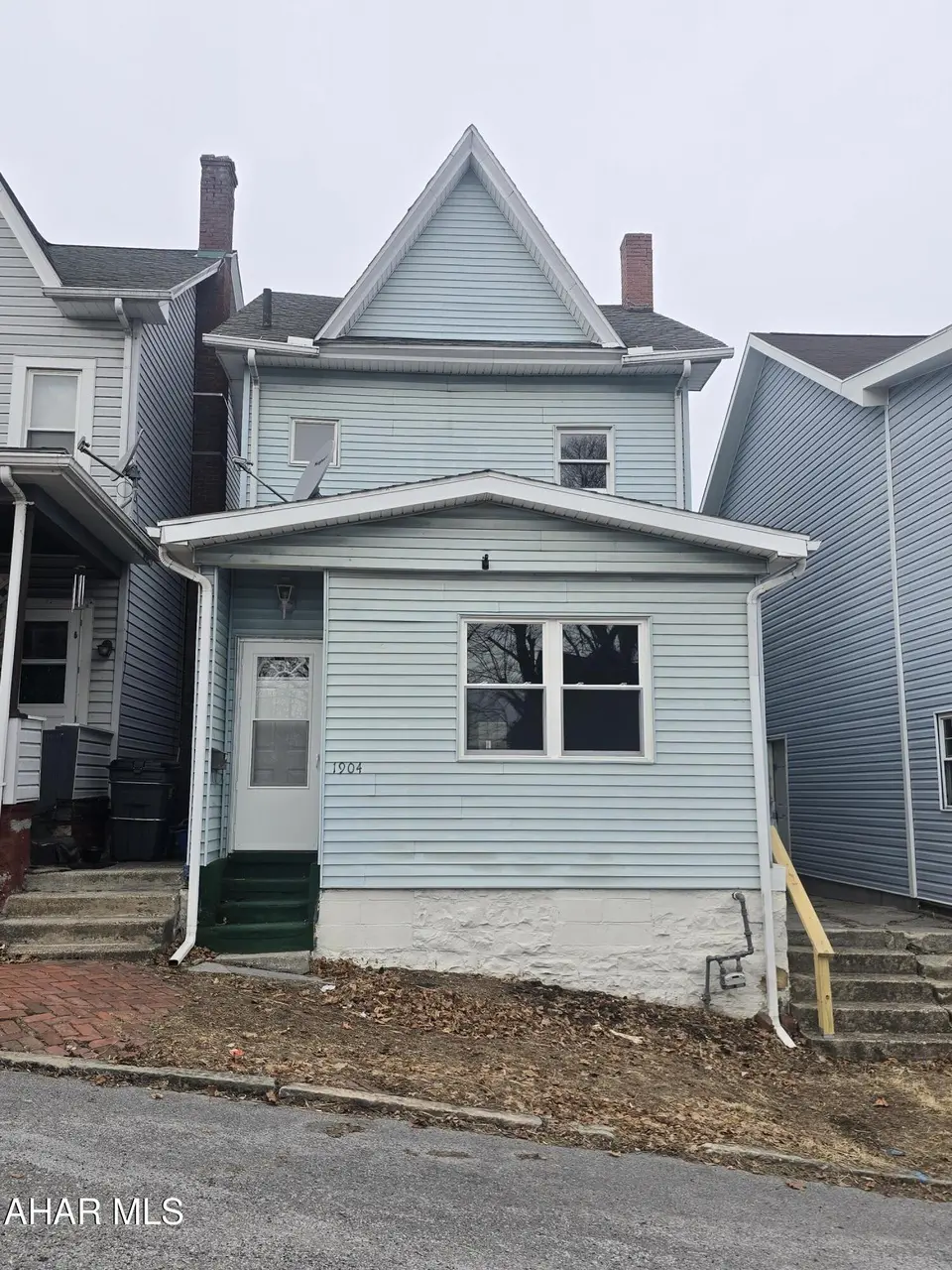 1904 12th Ave