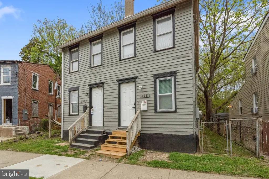 256-258-258 Sinnickson St