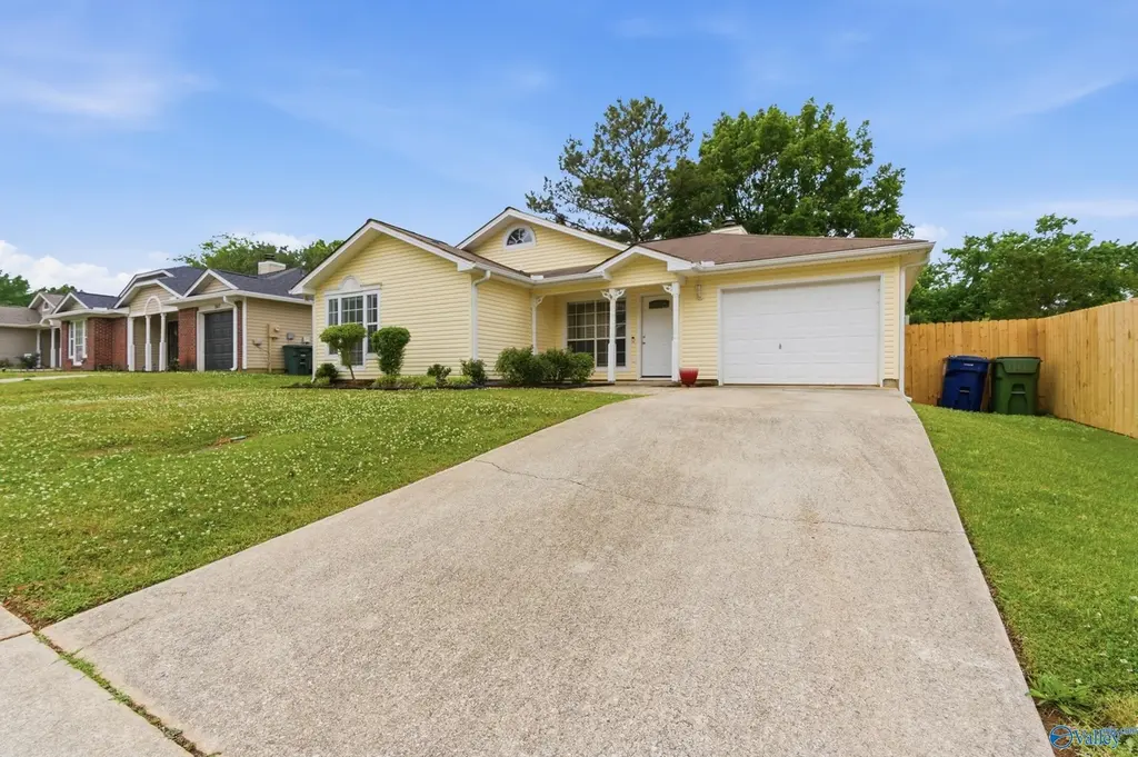 209 Mountain Creek Dr