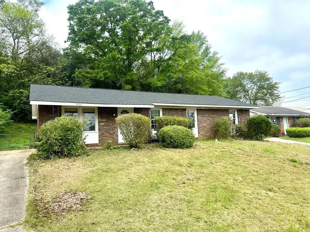 1425 Staunton Dr