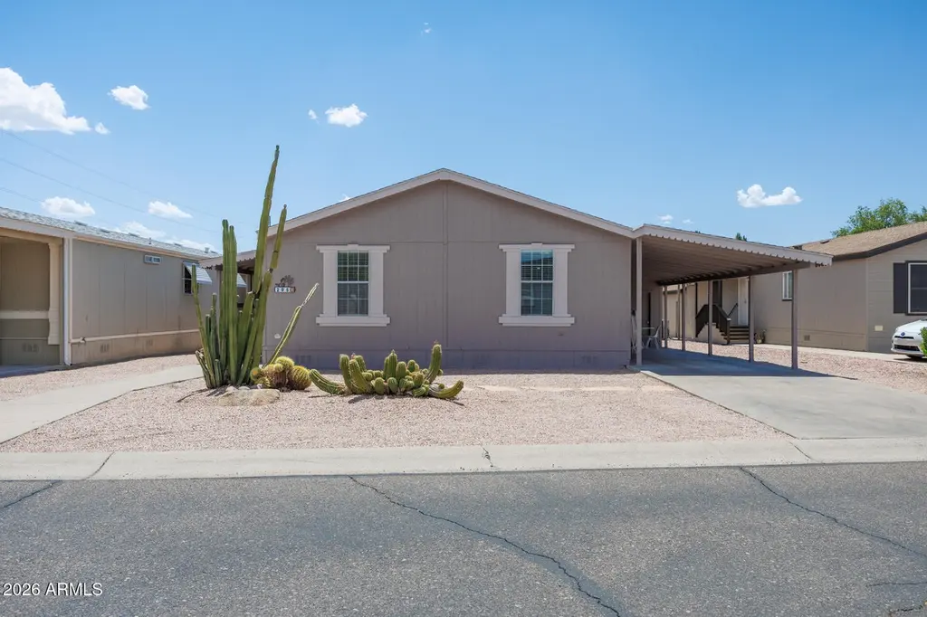 3901 E Pinnacle Peak Rd #295