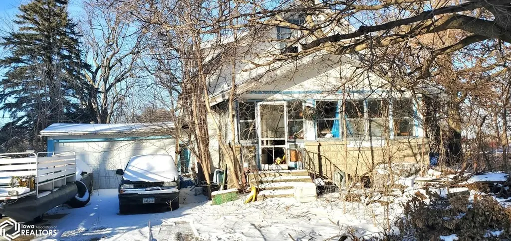 134 Main St