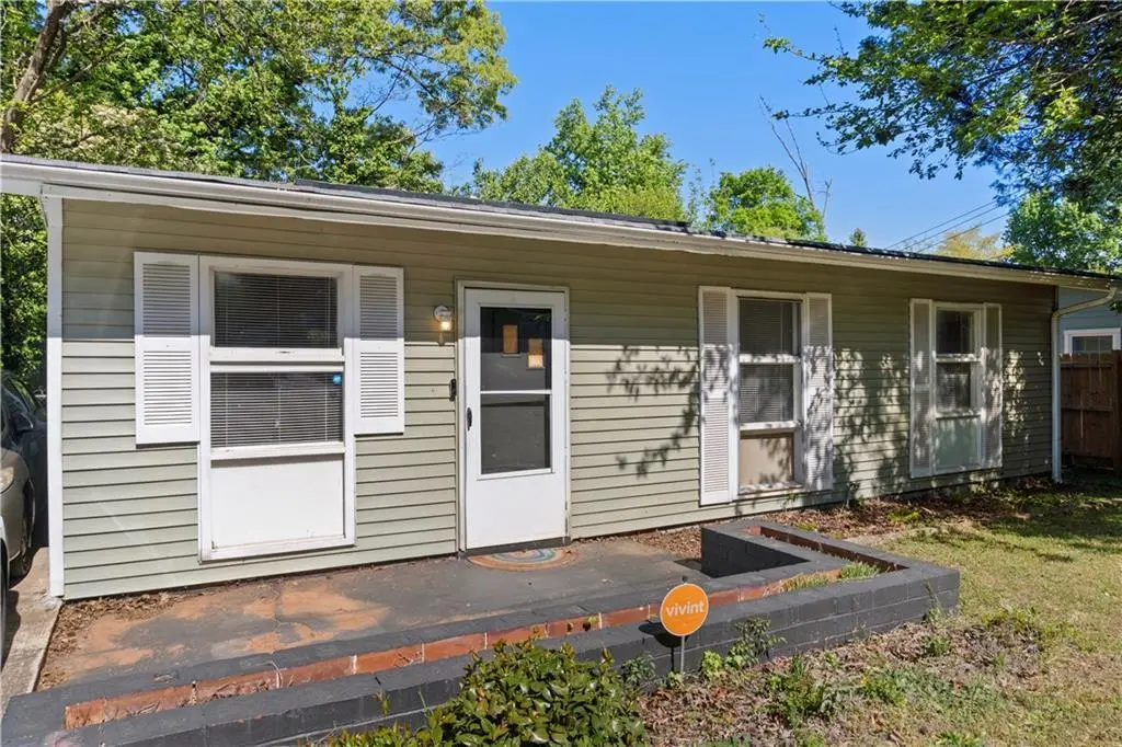 381 Lincoln St SW