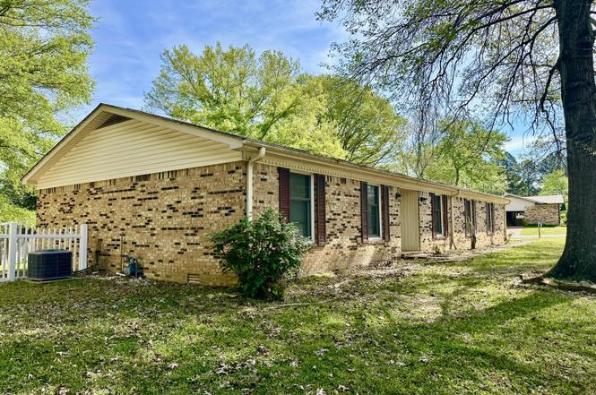 21 Camellia Dr