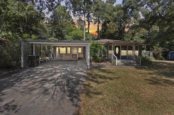743 Charmaine Drive East Dr