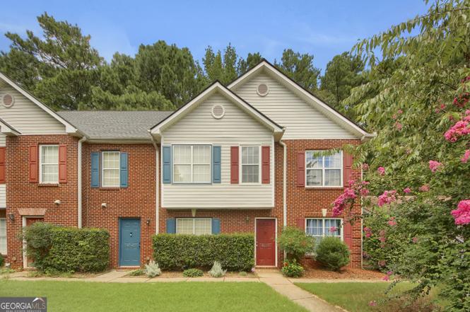 4255 Glen Iris Dr