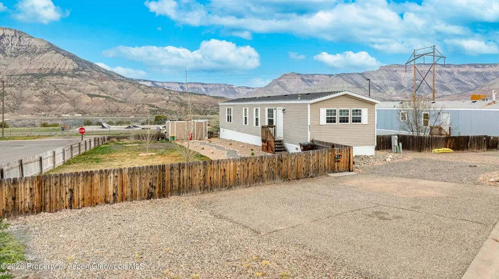 11 Silverton Pl