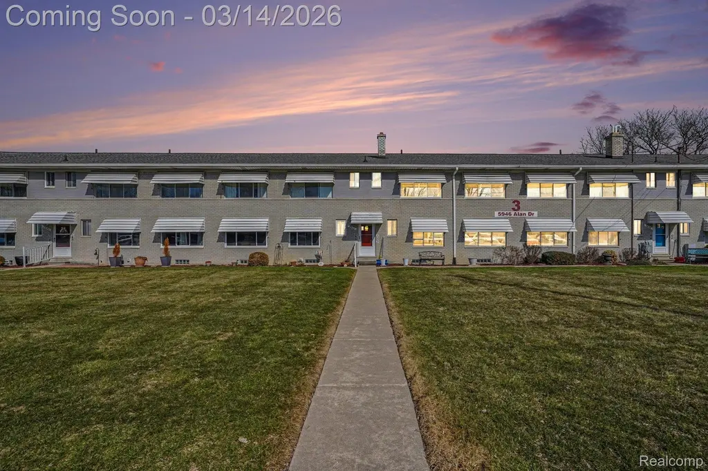 5946 Alan Dr #40
