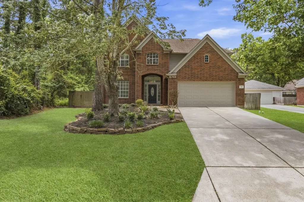 138 W Stockbridge Landing Cir