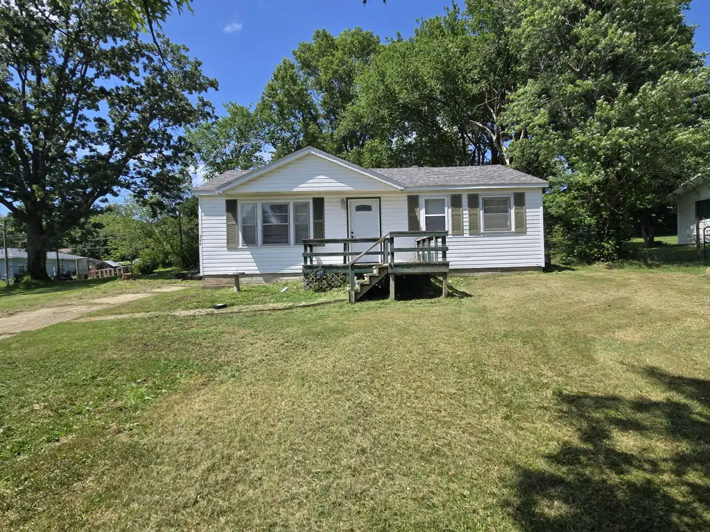 344 Paul St