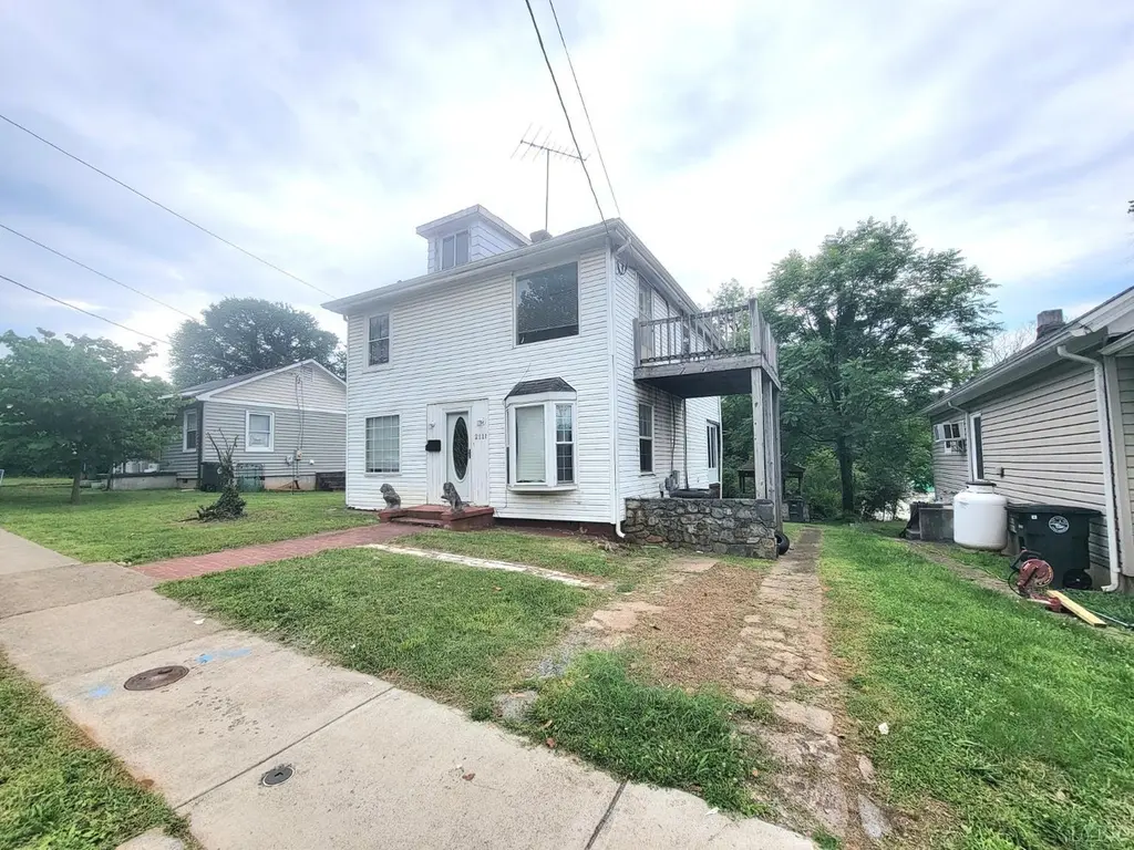 2111 Bedford Ave