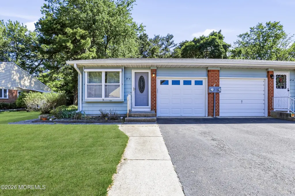 27 A Homestead Dr