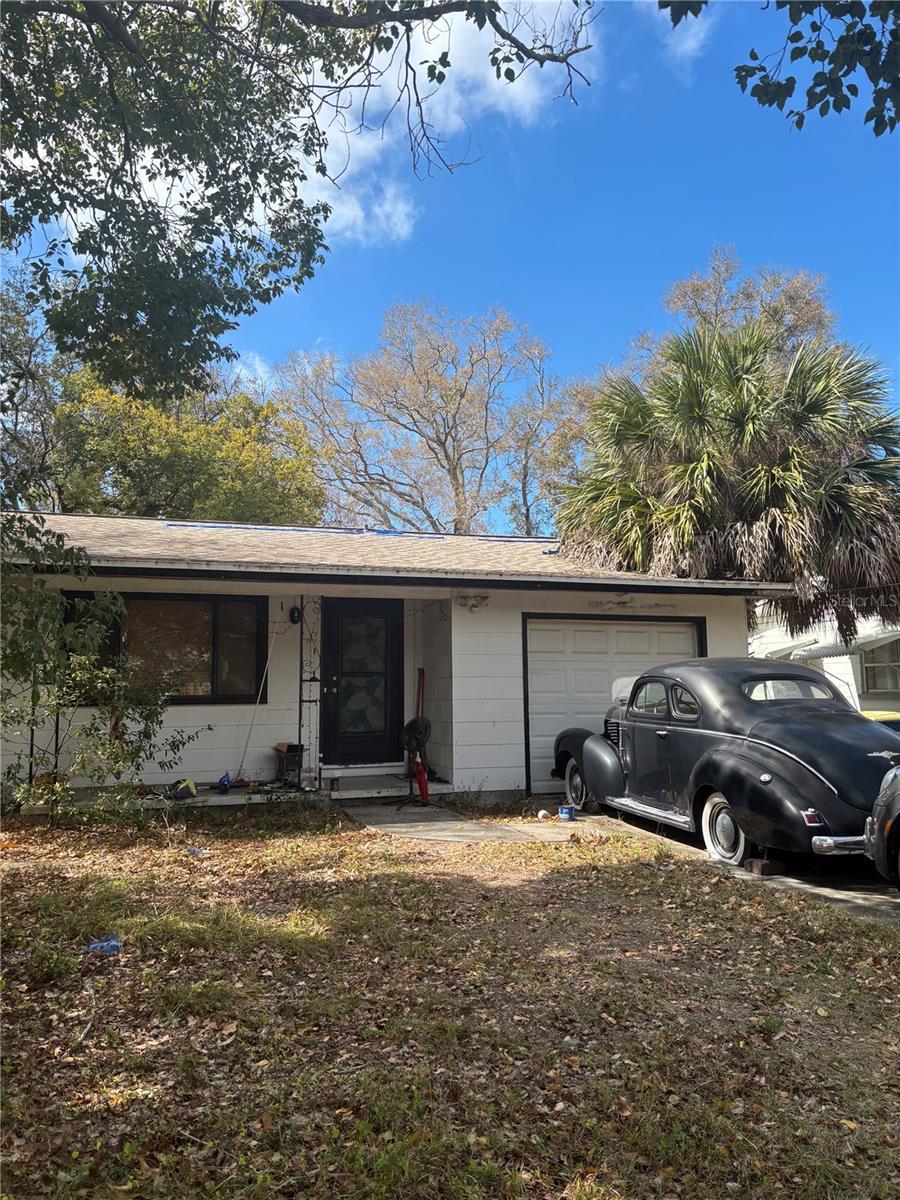 542 Plumosa Ave