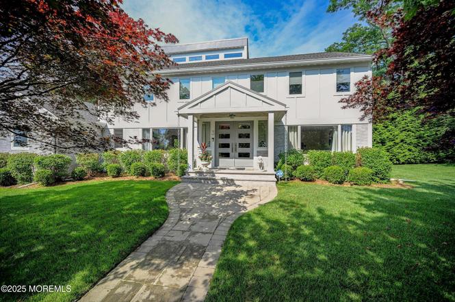 3 Woods Rd