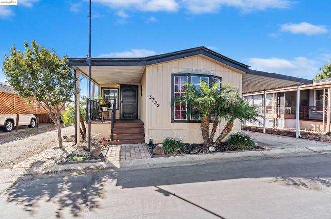 3752 Porter Cir #25