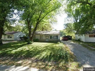 8 Amelia Dr