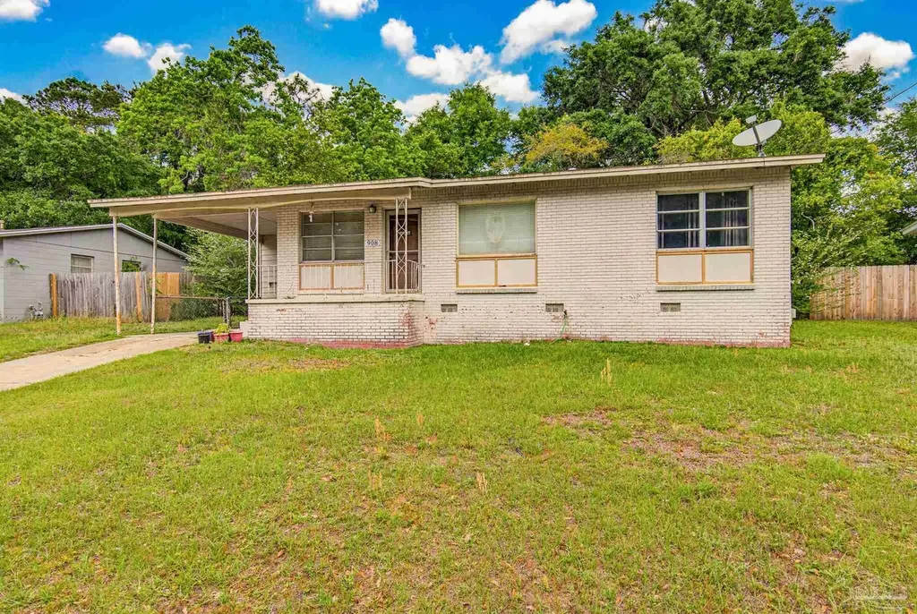 908 Blue Springs Dr