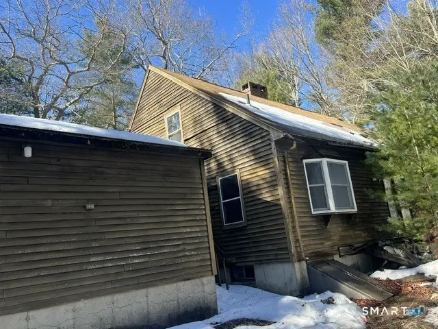 57 Hall Hill Rd