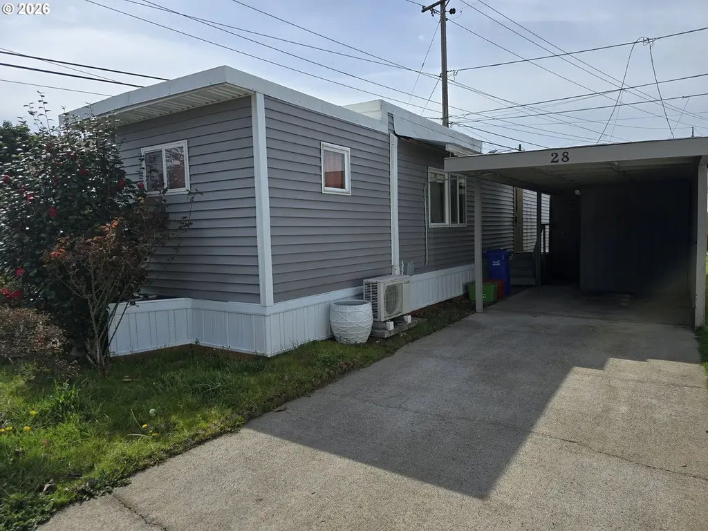 501 Division Ave #28