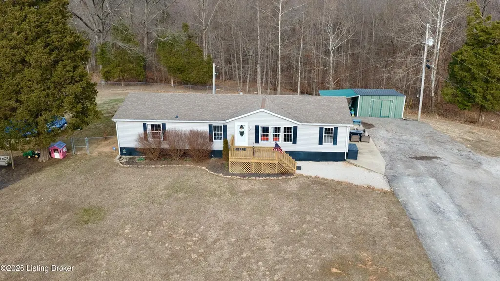 305 Ellen Ln