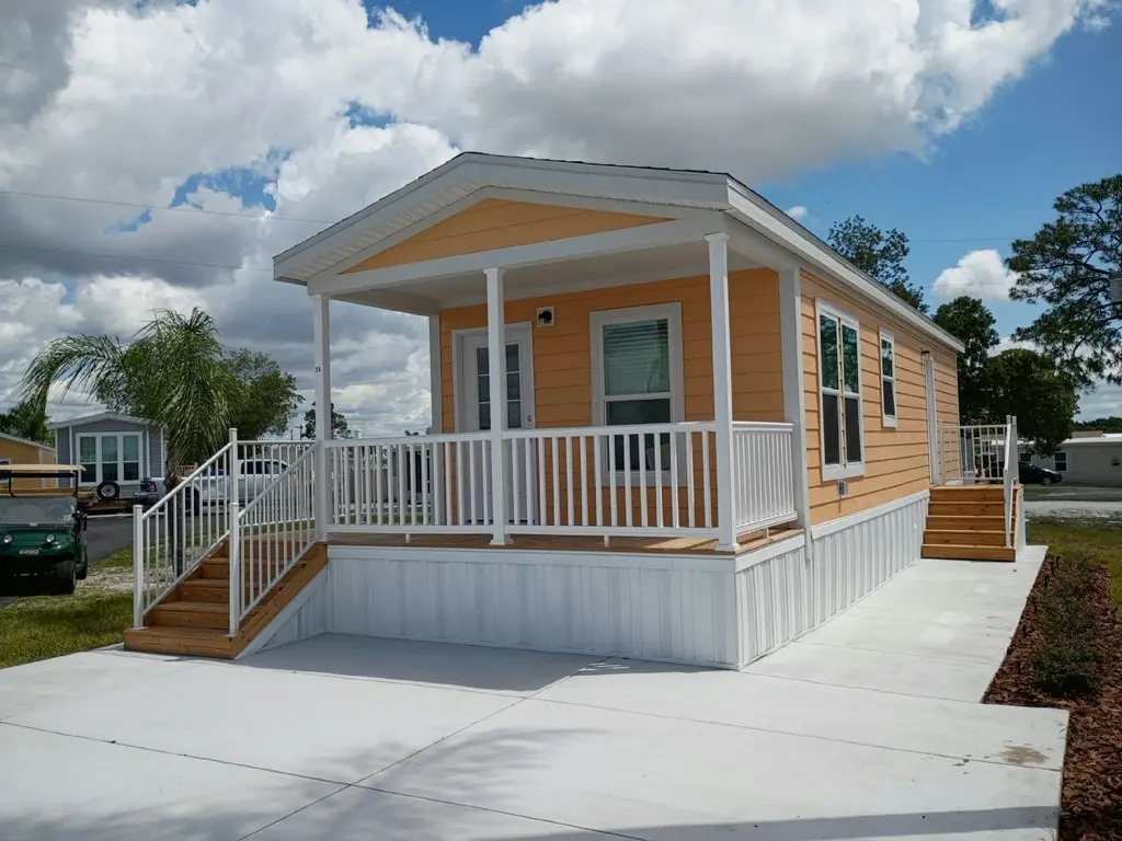 24 Lily Dr