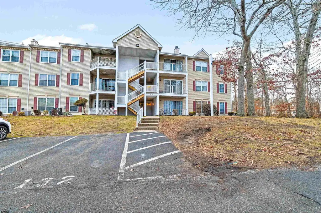 130 Iroquois Dr #130