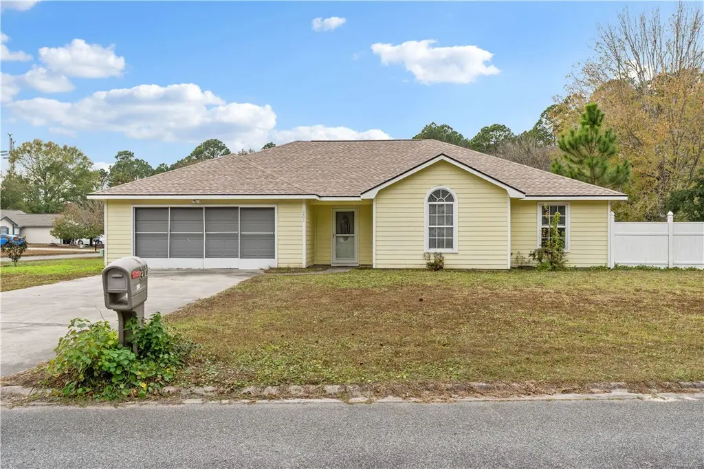201 Lake Wisteria Dr