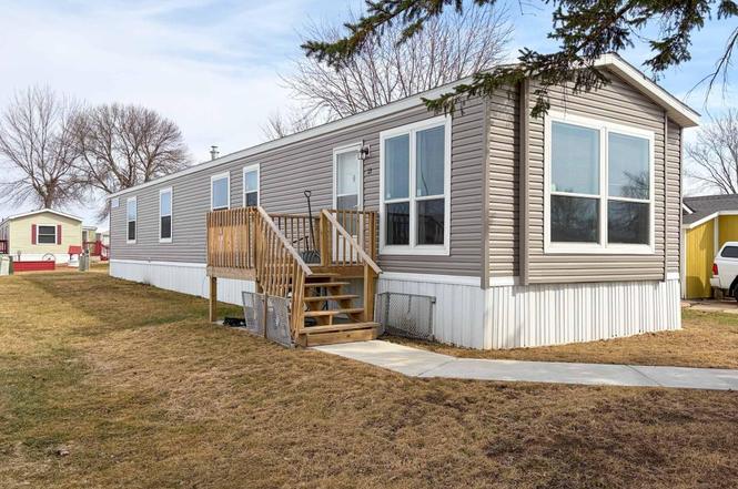 15 Randy Ave