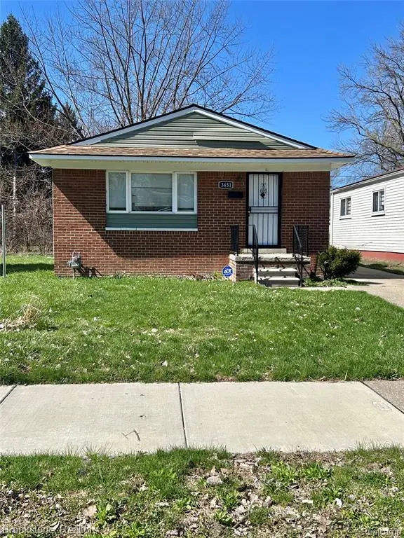 3451 Maxwell St