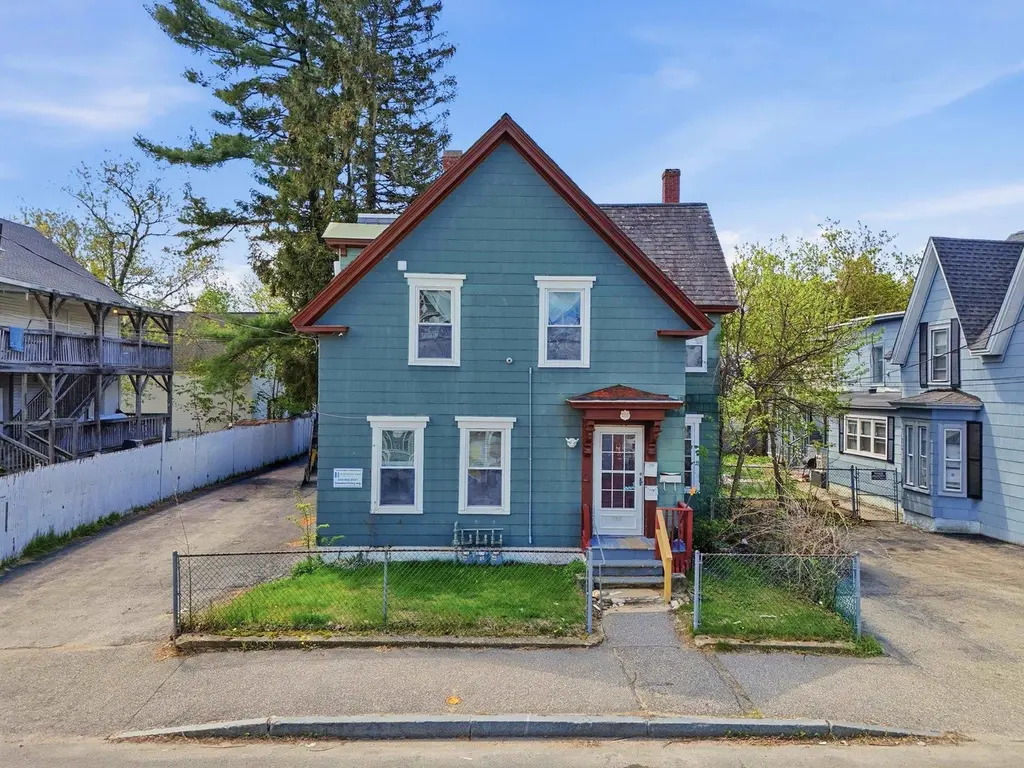 266 Douglas St
