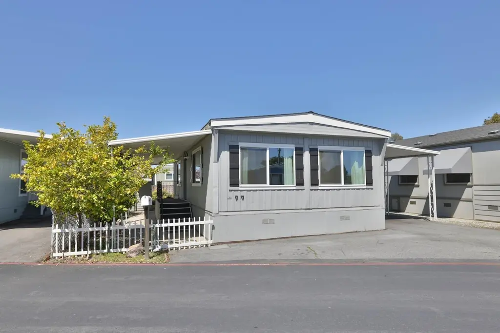 8282 Murray Ave #99