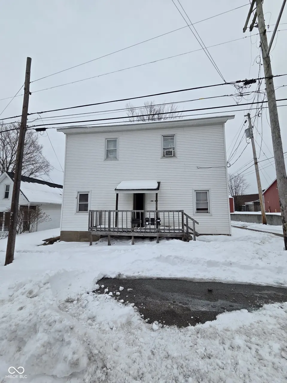 218 4th St