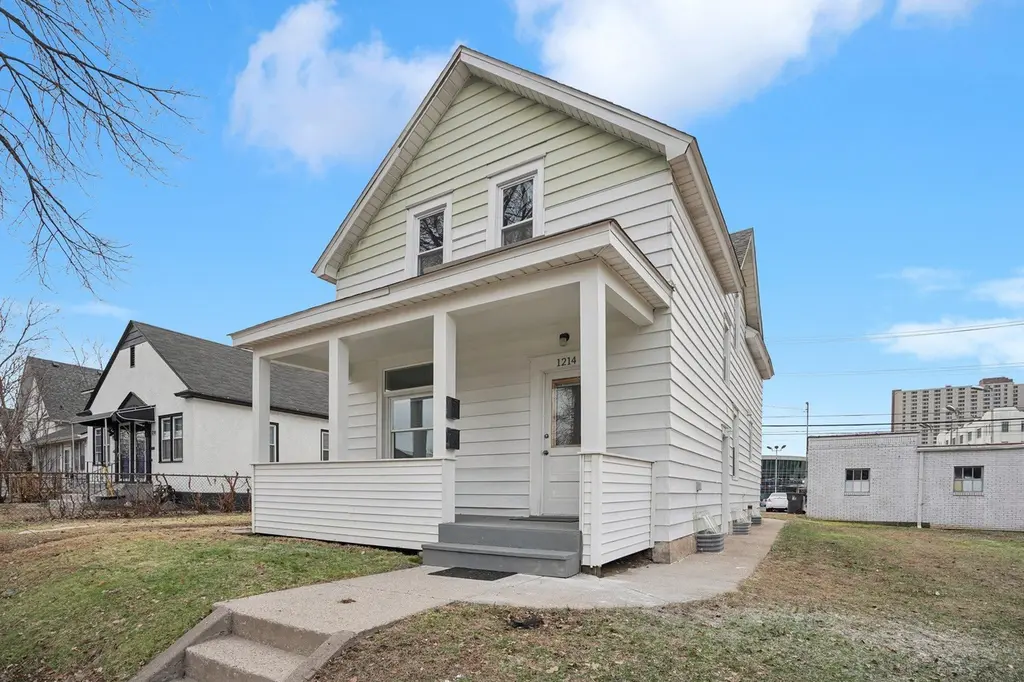 1214 Sherburne Ave