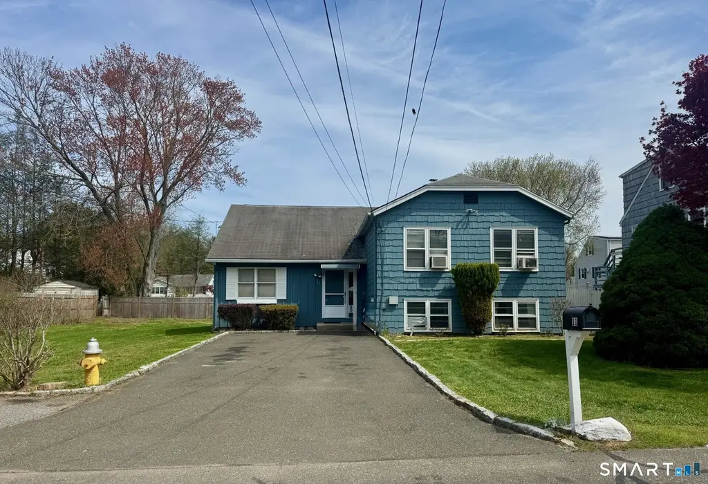 11 Hale St