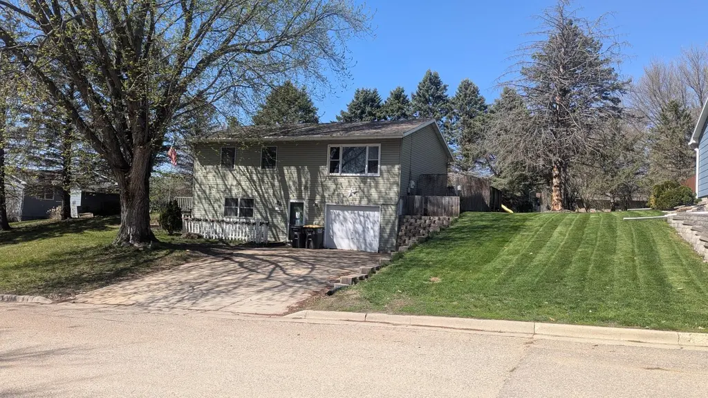 308 Connie Ln