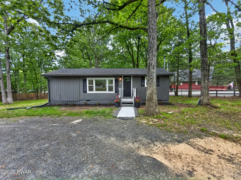 159 Sandstone Dr