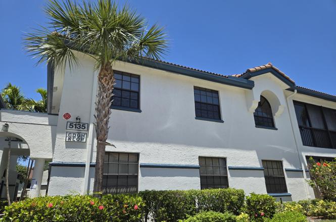 5135 Floria Dr Unit G