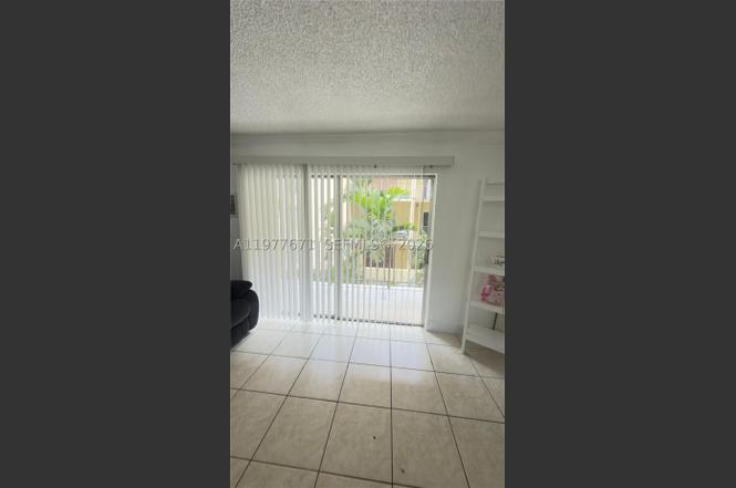 11925 NE 2nd Ave Unit B207