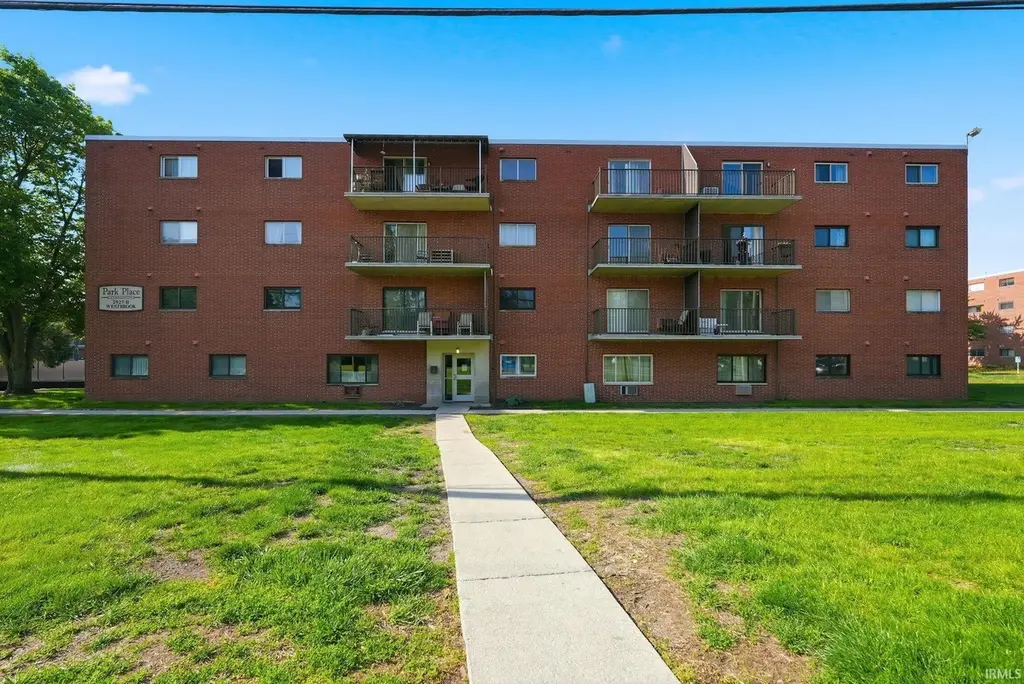 2927 Westbrook Dr Unit B 203