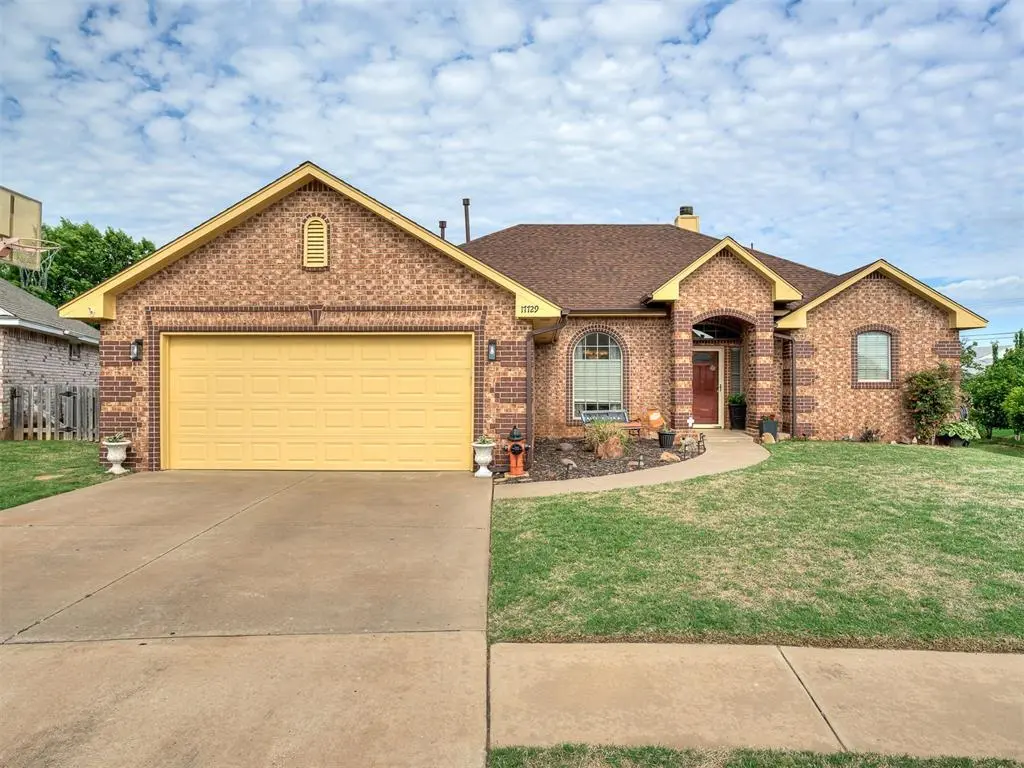 17729 Gold Dr