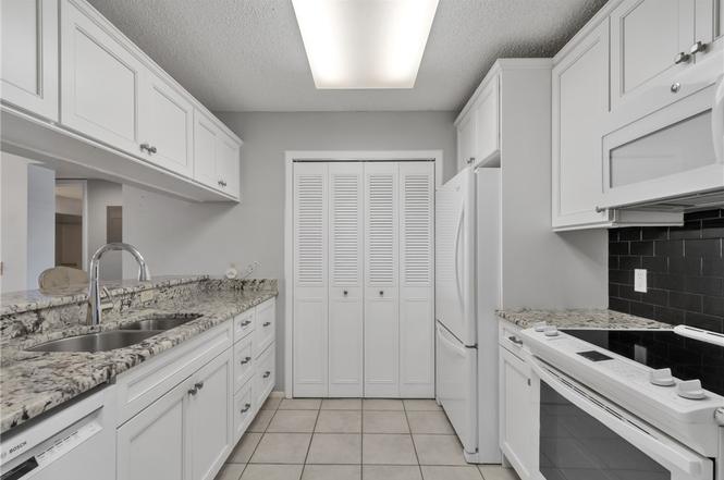 38 Plantation Dr #203