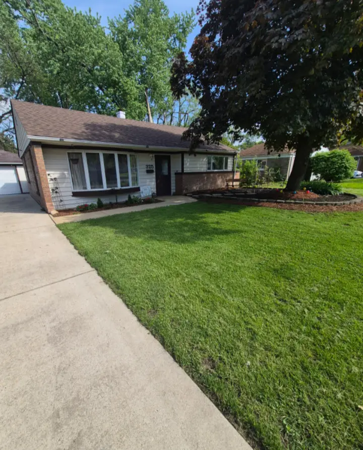 325 Indianwood Blvd