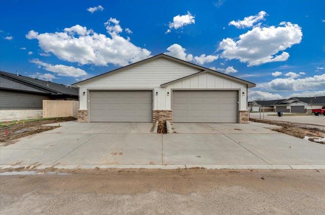 2401 S Wheatland Ct