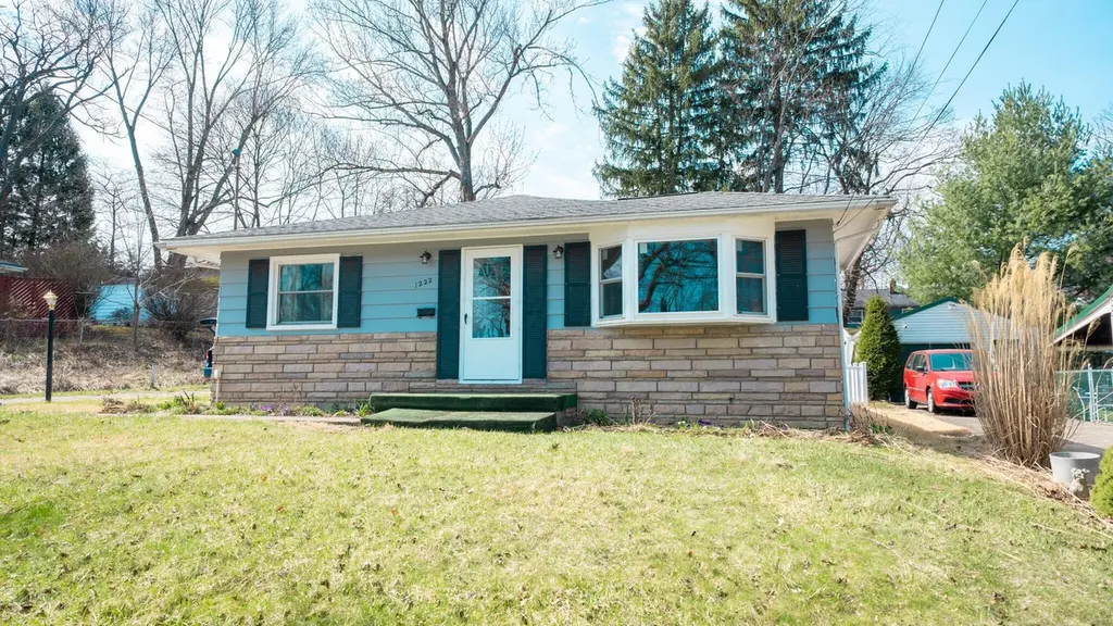 1222 Clifton Ave