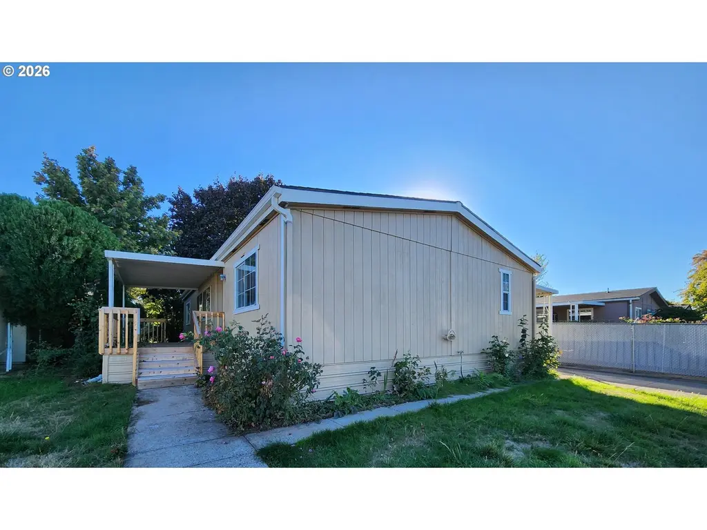 1500 NE Gabriela Ct #16