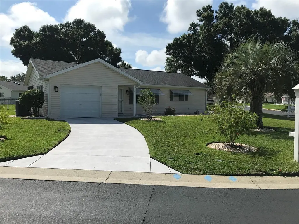 11879 SW 137th Loop