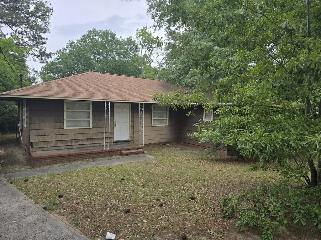 625 Hutchinson Dr