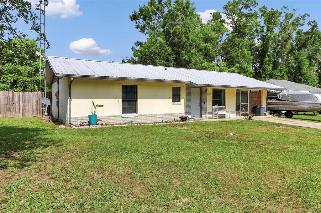 6042 NW 54th Ter