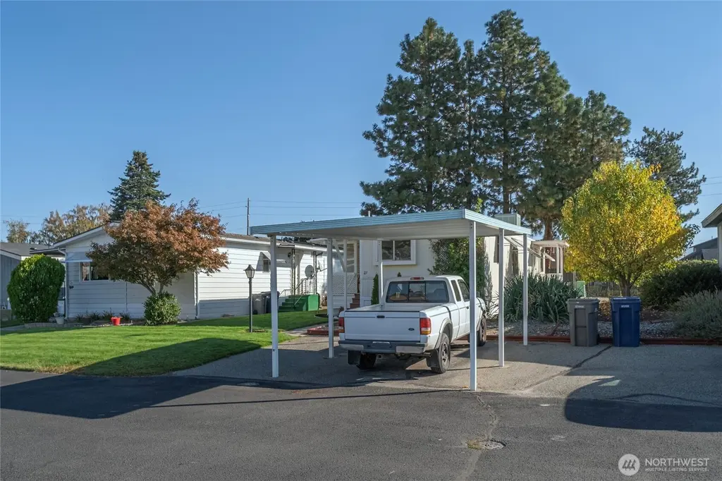 1608 N Western #27